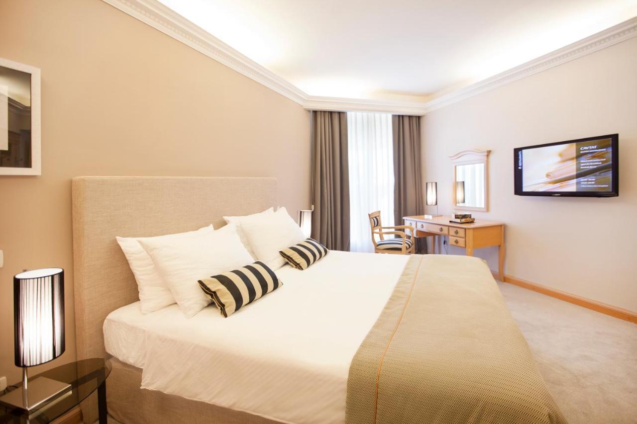 Hotel Croatia Цавтат Экстерьер фото A bedroom at the hotel