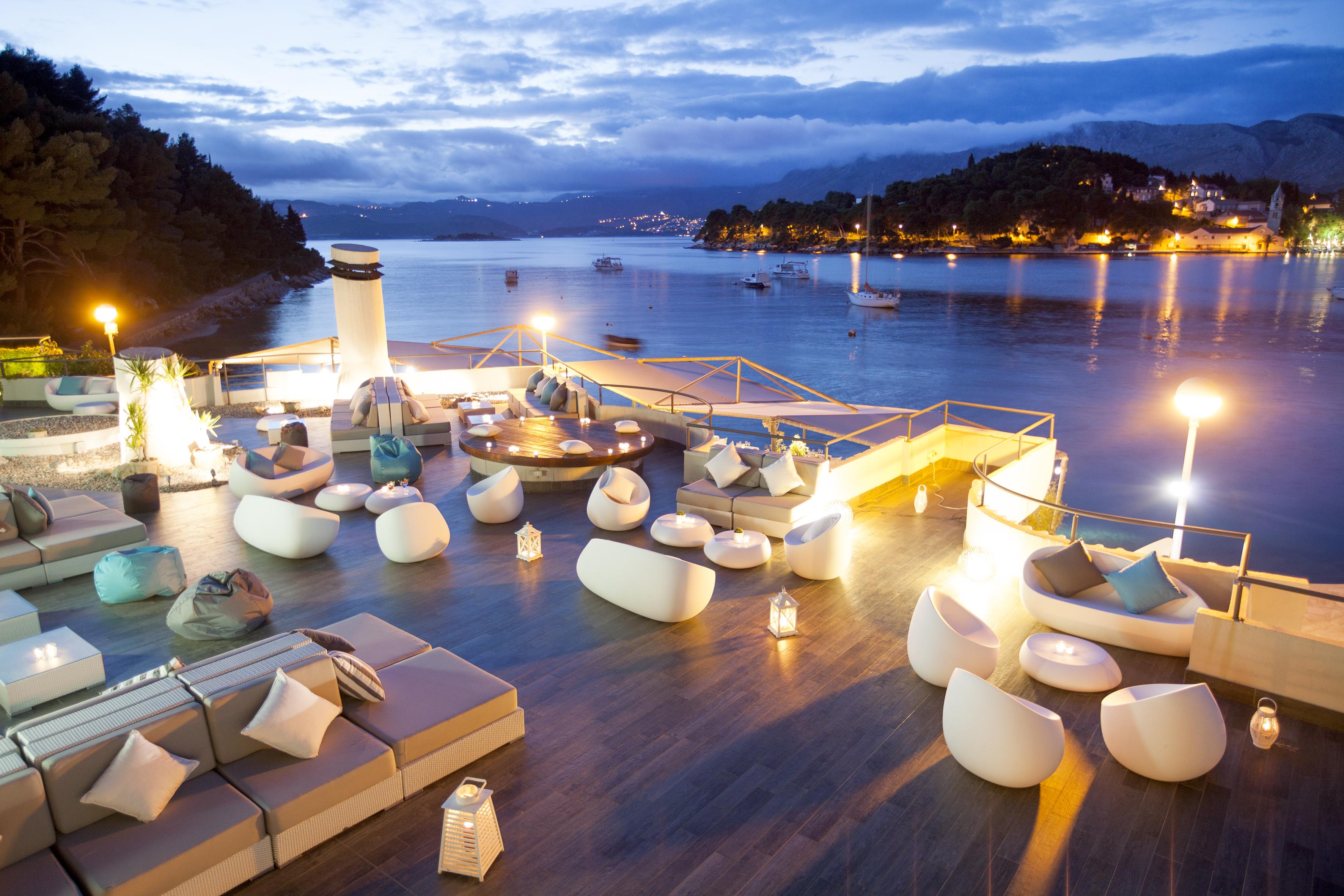 Hotel Croatia Цавтат Экстерьер фото View of the hotel
