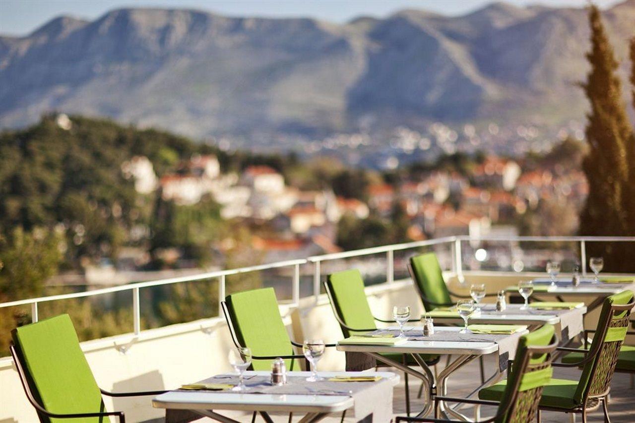 Hotel Croatia Цавтат Экстерьер фото View from the hotel